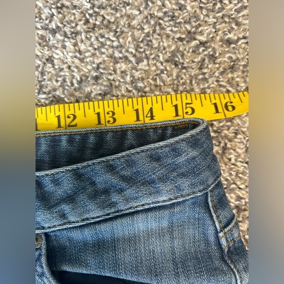 GUESS women’s button fly denim shorts size 26 - Picture 7 of 10